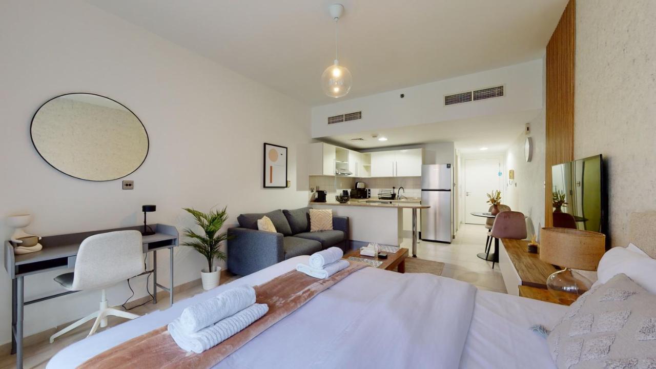 Da84 - Chic In Arch Tower Apartment